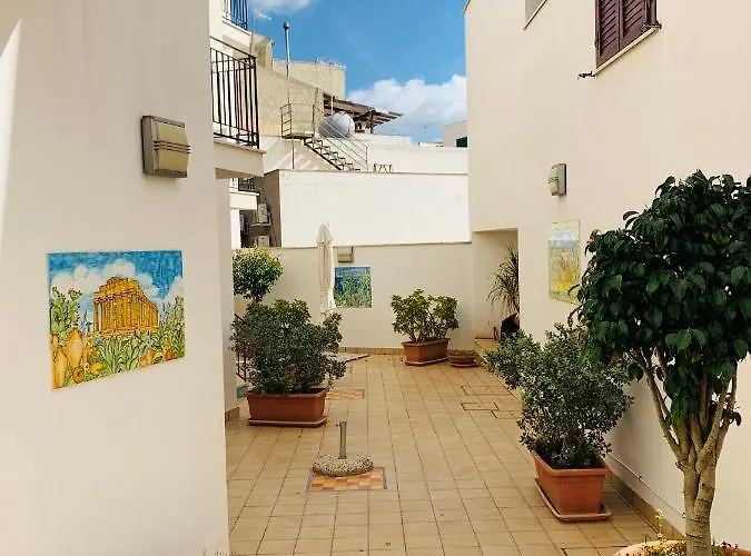 Vivaldi Appartamenti *